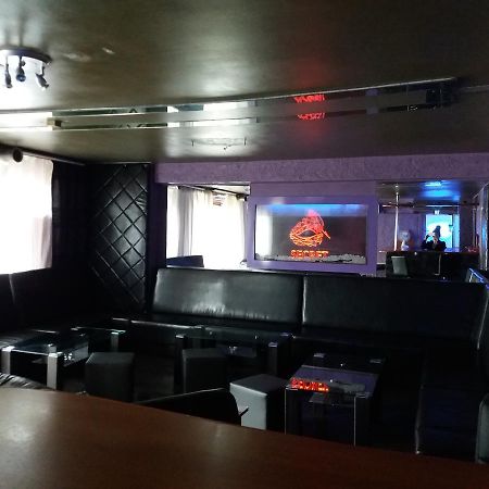 Lawendowy Hostel Краков Экстерьер фото