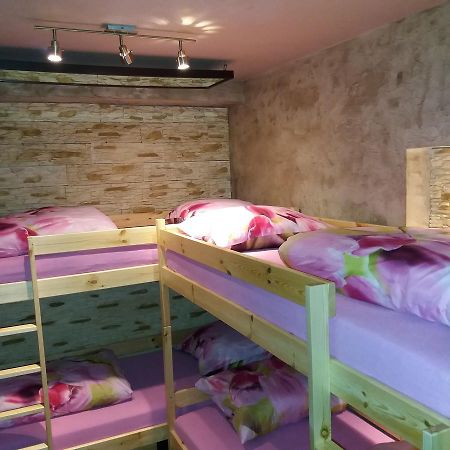 Lawendowy Hostel Краков Экстерьер фото