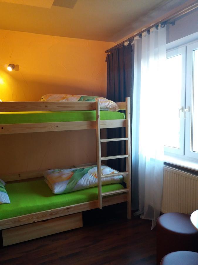 Lawendowy Hostel Краков Экстерьер фото