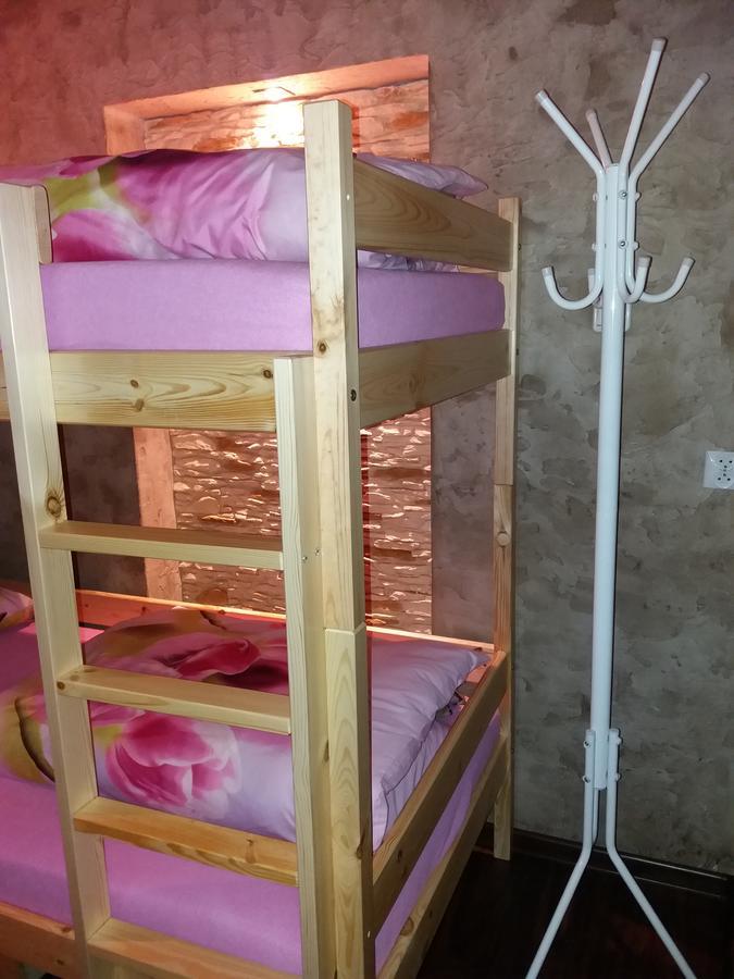 Lawendowy Hostel Краков Экстерьер фото
