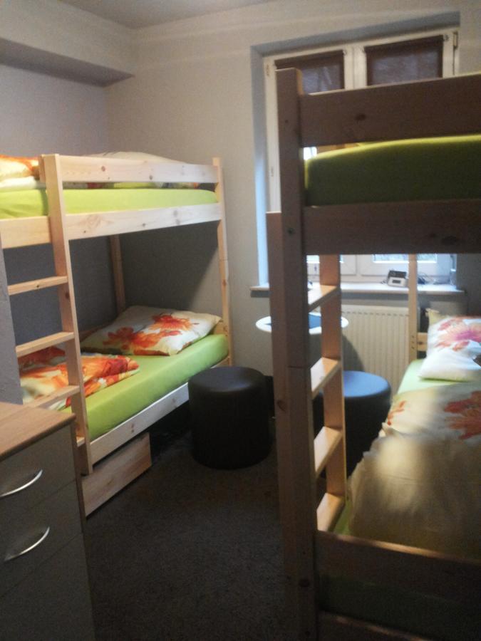 Lawendowy Hostel Краков Экстерьер фото